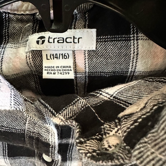 Tractr  girls long sleeve button down plaid shirt - Picture 5 of 7